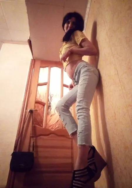 Настя из Иванова, ищу на сайте приятное времяпровождение