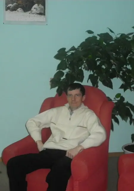 Я Анатолий, 46, из Бобруйска, ищу знакомства без обязательств