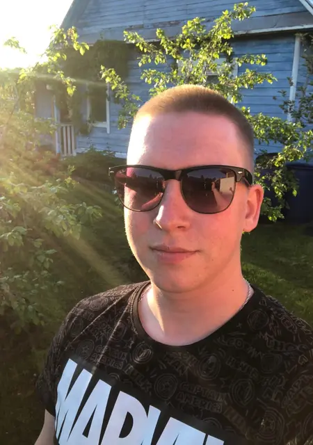 Я Дмитрий, 30, из Череповца, ищу знакомства на одну ночь