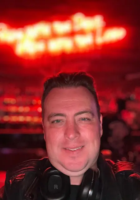 Yuriy из Мурино, ищу на сайте постоянные отношения