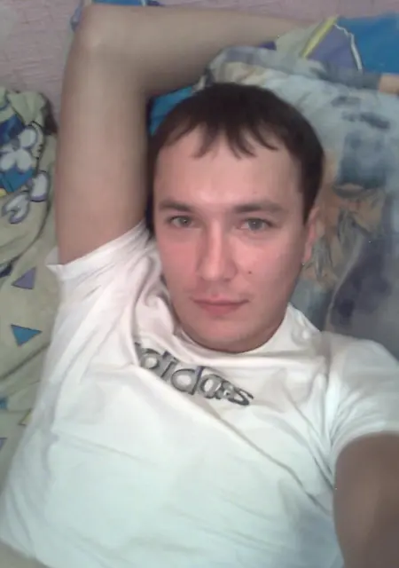 Мишаня из Соликамска, мне 39, познакомлюсь на одну ночь