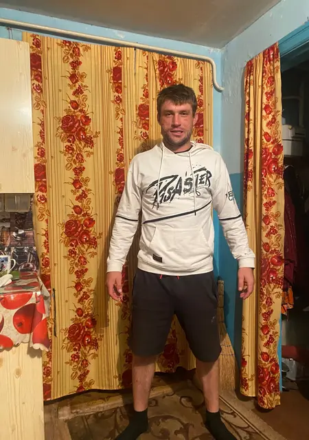 Максим из Гулькевичей, мне 31, познакомлюсь для постоянных отношений