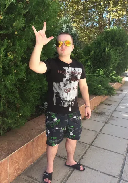 Я Витя, 31, из Гудермеса, ищу знакомство для постоянных отношений