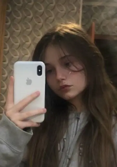 Маша из Воронежа, мне 18, познакомлюсь на одну ночь