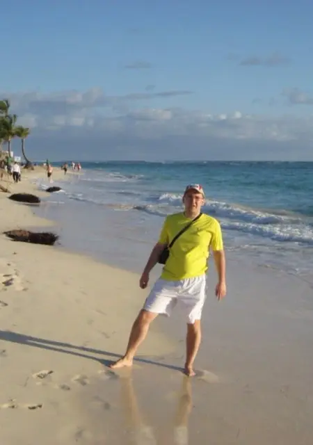 Я Юрий, 43, из Москвы, ищу знакомства на одну ночь