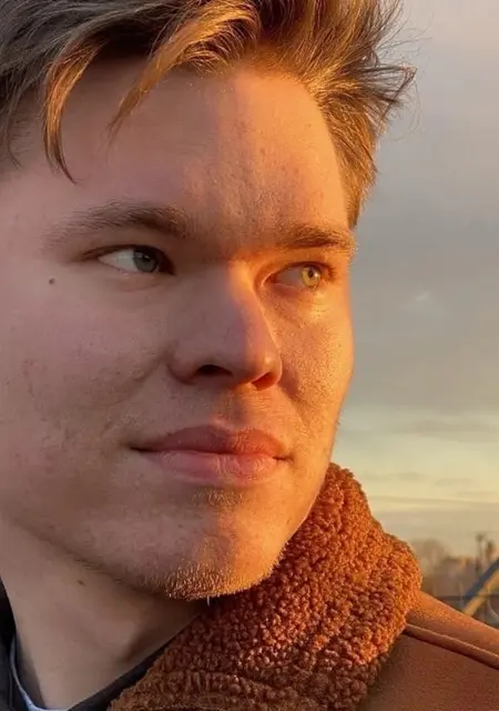 Dmitriy из Вологды, мне 27, познакомлюсь для приятного времяпровождения