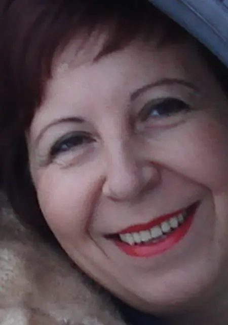 Светлана из Гатчины, мне 54, познакомлюсь для приятного времяпровождения