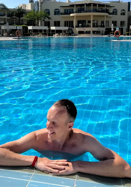 Я Владимир, 29, из Люберец, ищу знакомства на одну ночь