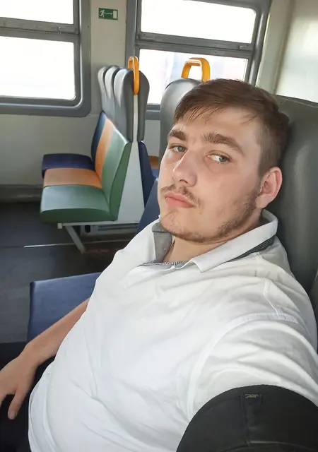 Роман из Коломны, ищу на сайте знакомства на одну ночь