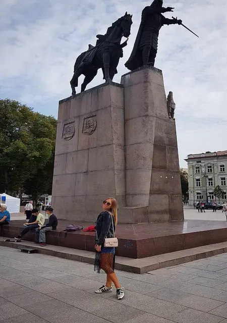 Я Nikol, 81, знакомлюсь для приятного времяпровождения в Москве