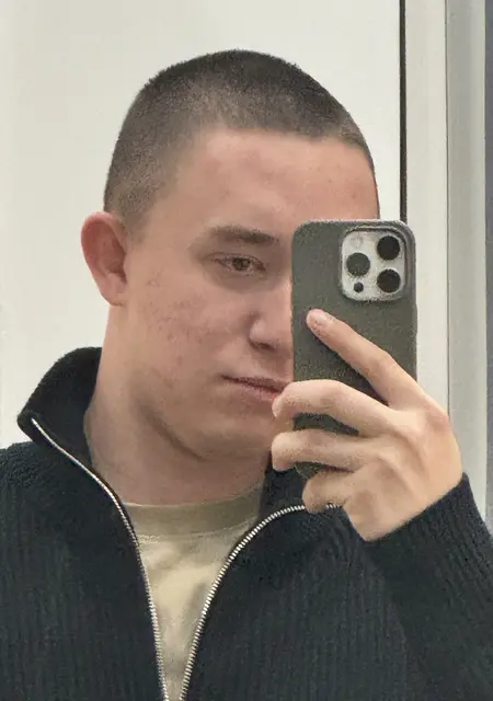 Богдан из Москвы, мне 21, познакомлюсь без обязательств