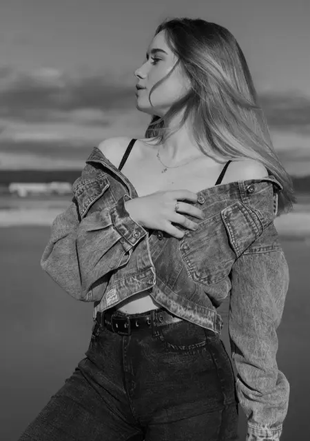 Я Анюта, 26, из Владивостока, ищу знакомство для совместных путешествий