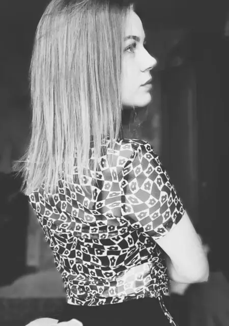 Я Милана, 21, знакомлюсь без обязательств в Перми