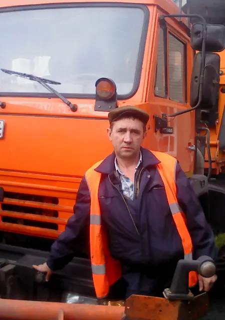 Я Алексей, 60, из Узловой, ищу знакомства без обязательств