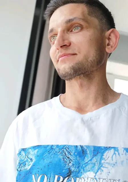 Я Алексей, 29, из Стерлитамака, ищу знакомства на одну ночь