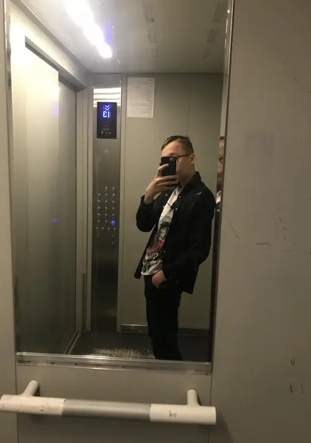 Я Коля, 21, знакомлюсь на одну ночь в Королеве