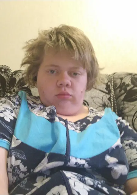 Я Юлия, 29, из Новоалександровска, ищу знакомства без обязательств