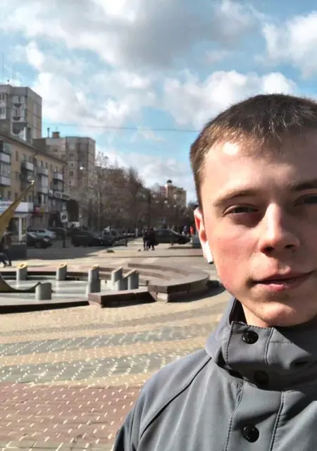 Я Вадик, 27, знакомлюсь без обязательств в Тынде