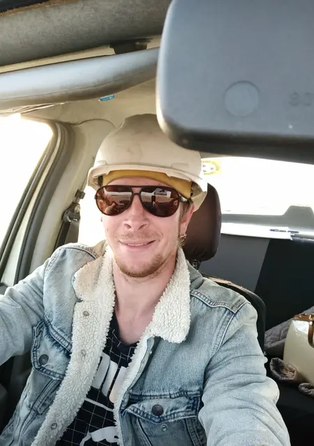 Валерий из Гидроторфа, ищу на сайте знакомства на одну ночь