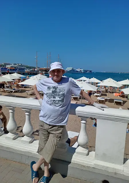 Я Владимир, 67, из Кургана, ищу знакомства без обязательств