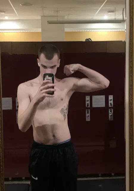 Я Lxosh, 20, знакомлюсь для постоянных отношений в Кратовом