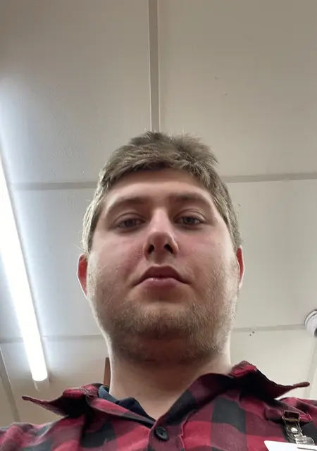 Я Kirill, 20, знакомлюсь на одну ночь в Орле