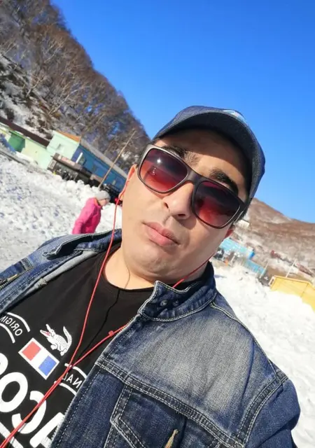 Жорик из Петропавловска-Камчатского, мне 35, познакомлюсь на одну ночь