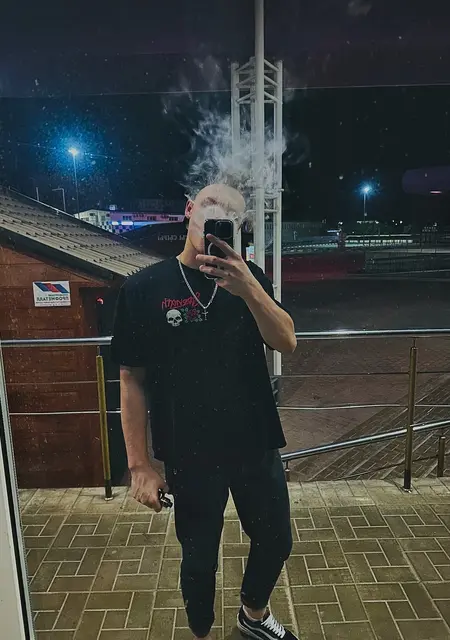 Данил из Зеленодольска, мне 22, познакомлюсь без обязательств