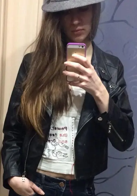 Кристина из Трехгорного, ищу на сайте знакомства без обязательств