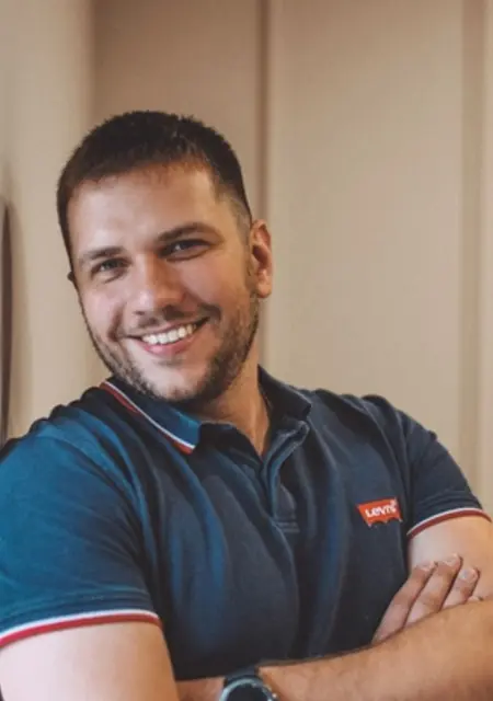 Я Александр, 36, знакомлюсь на одну ночь в Новосибирске