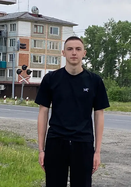 Я Александр, 24, знакомлюсь для открытые отношения в Белогорске