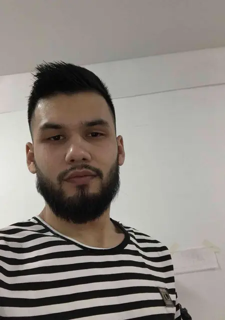 Я Moderated, 24, из Иванова, ищу знакомство для приятного времяпровождения