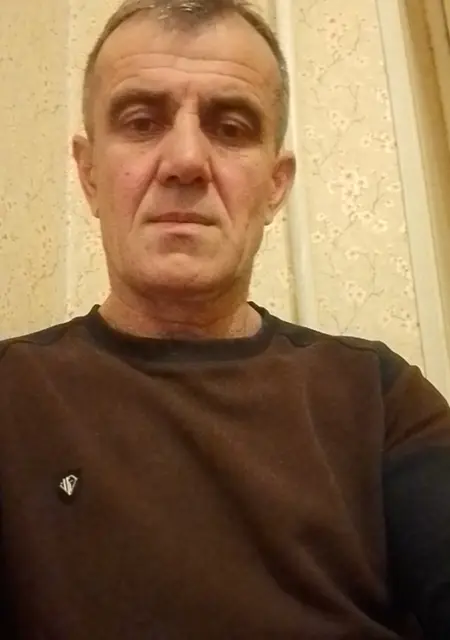 Я Галиб, 50, знакомлюсь для постоянных отношений в Елизове