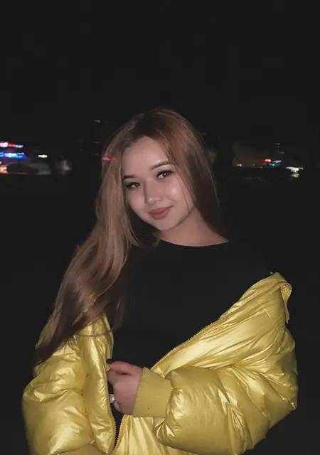 Диана из Томска, мне 24, познакомлюсь на одну ночь