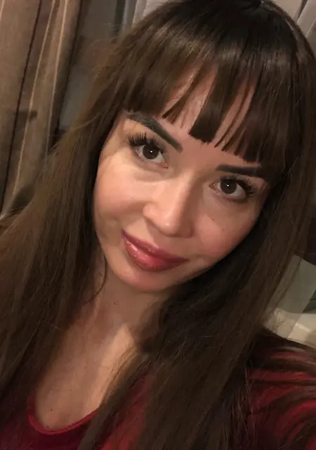 Я Лия, 32, знакомлюсь для приятного времяпровождения в Санкт-Петербурге