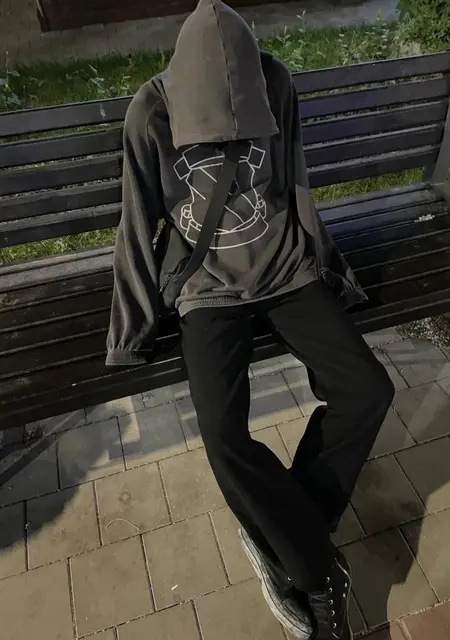 Я Дима, 21, из Сосновоборска, ищу знакомство для вирта