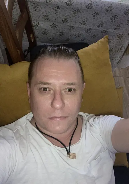 Иван из Архангельска, ищу на сайте знакомства на одну ночь