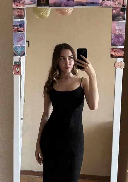 Нина из Москвы, мне 18, познакомлюсь на одну ночь