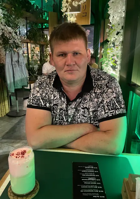 Андрей из Каневской, ищу на сайте постоянные отношения