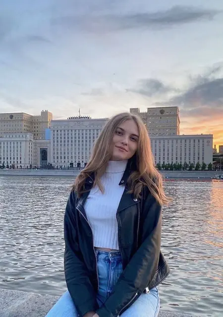 Я Милена, 23, знакомлюсь без обязательств в Бийске