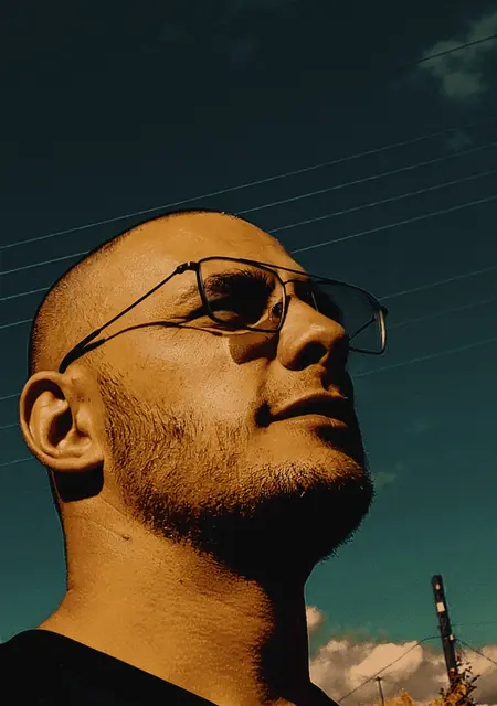 Александр из Лесозаводска, мне 40, познакомлюсь без обязательств