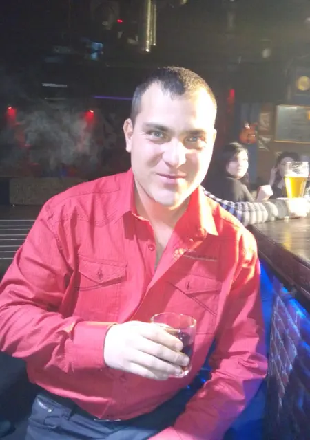 Артём из Улан-Удэ, мне 44, познакомлюсь для вирта