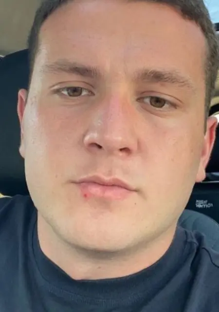 Максимус из Волгодонска, мне 20, познакомлюсь для приятного времяпровождения