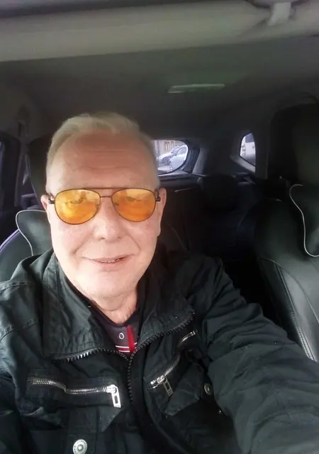 Александр из Ростова-на-Дону, ищу на сайте знакомства без обязательств