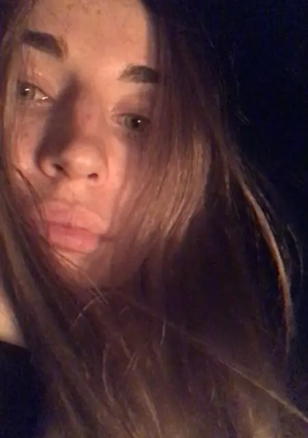 Настя из Санкт-Петербурга, ищу на сайте знакомства на одну ночь