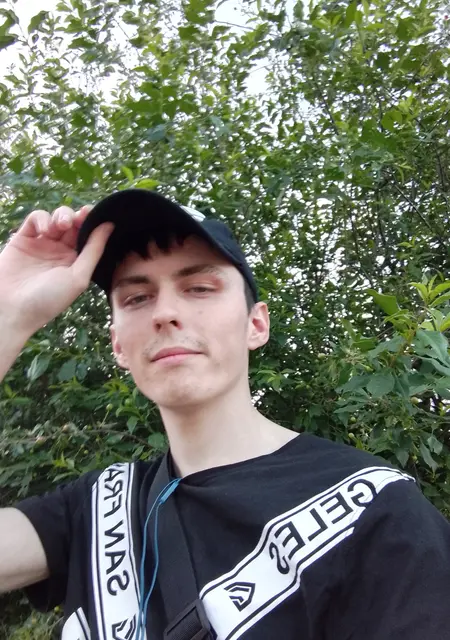 Владислав из Собинки, ищу на сайте знакомства на одну ночь