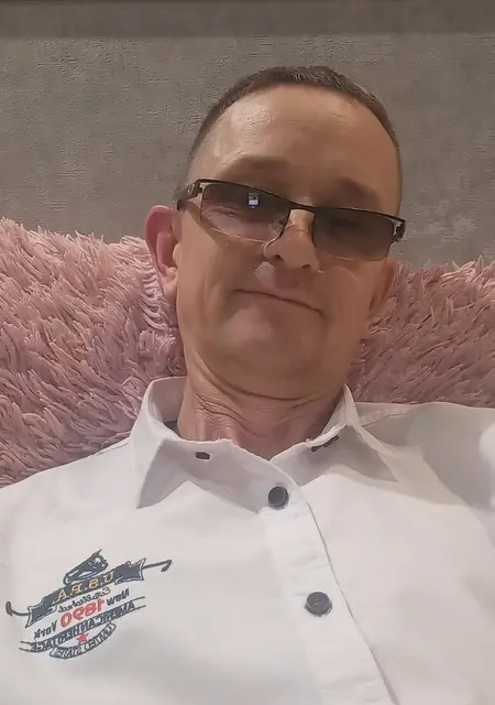 Дмитрий из Невинномысска, мне 48, познакомлюсь для общения