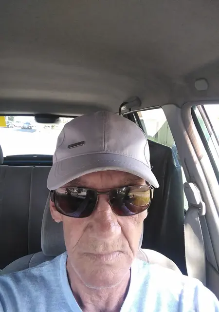 Иван из Красноярска, ищу на сайте знакомства на одну ночь