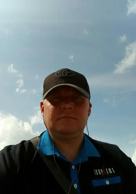 Иван из Балезина, ищу на сайте знакомства на одну ночь