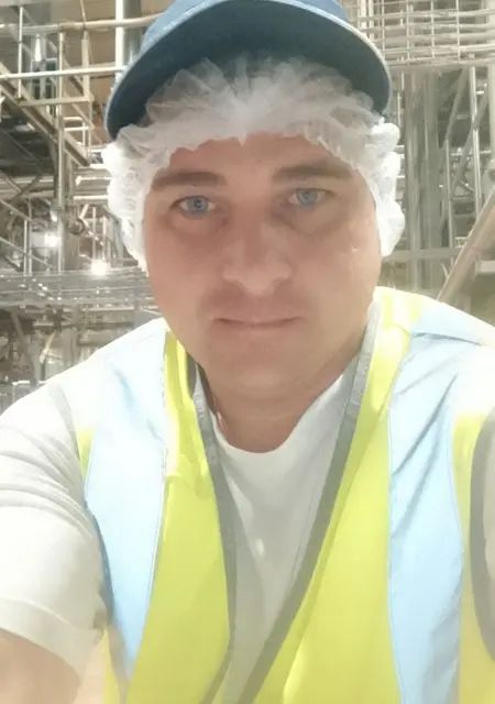 Я Саша, 38, знакомлюсь на одну ночь в Азове